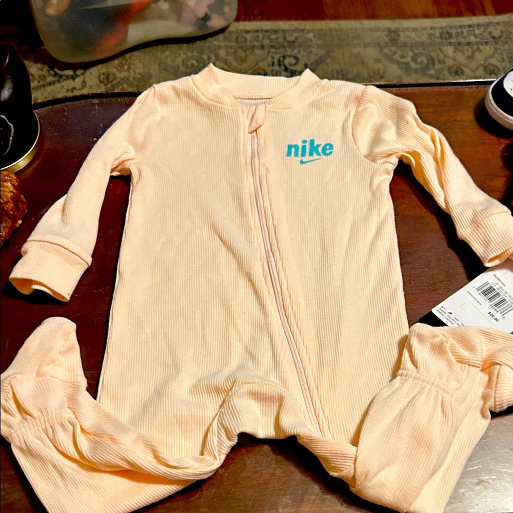 Nike Soft Peach Baby Footie NWT sz 9mo.